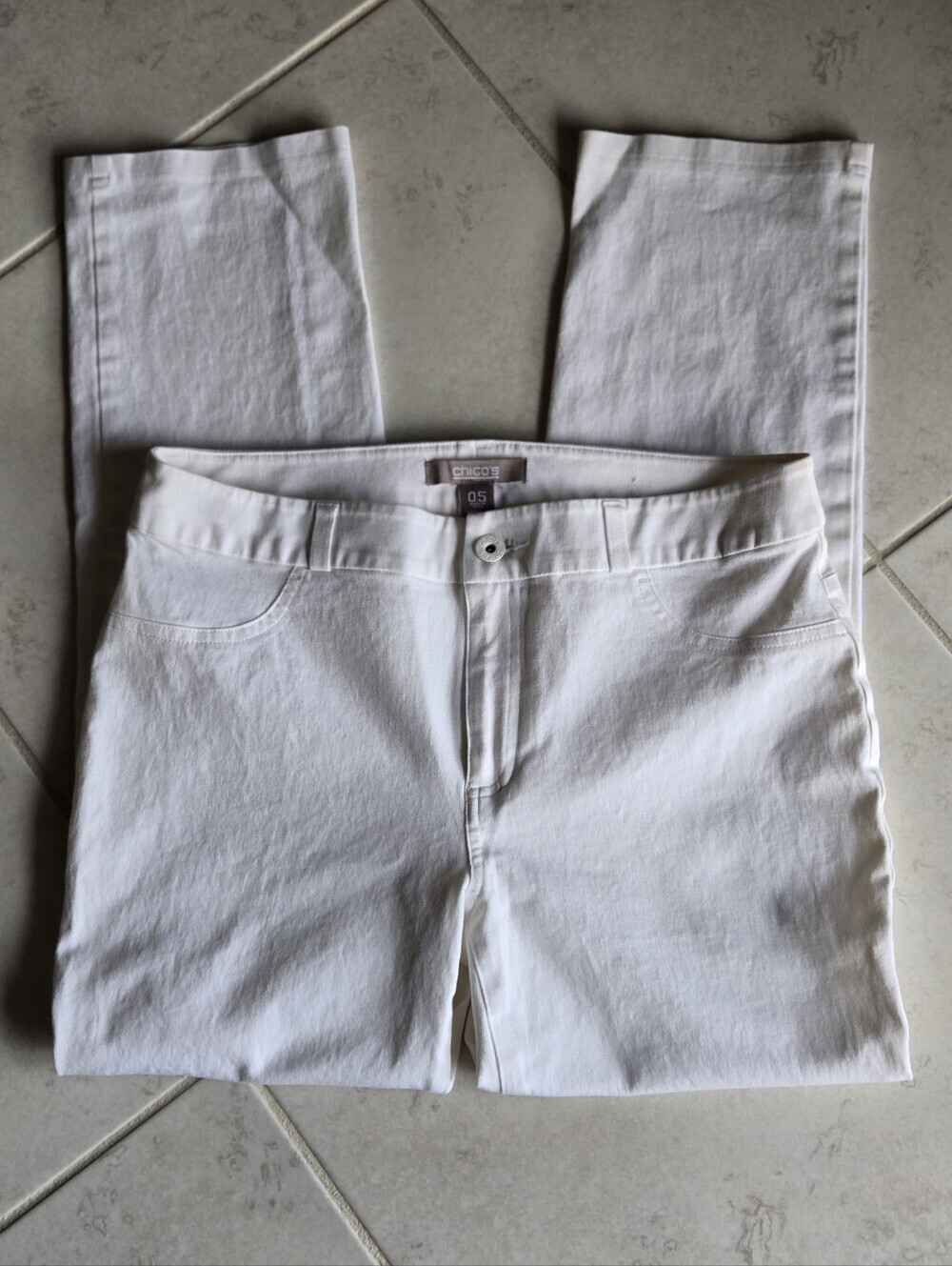 Chico's Women's White Straight Leg Denim Pants.